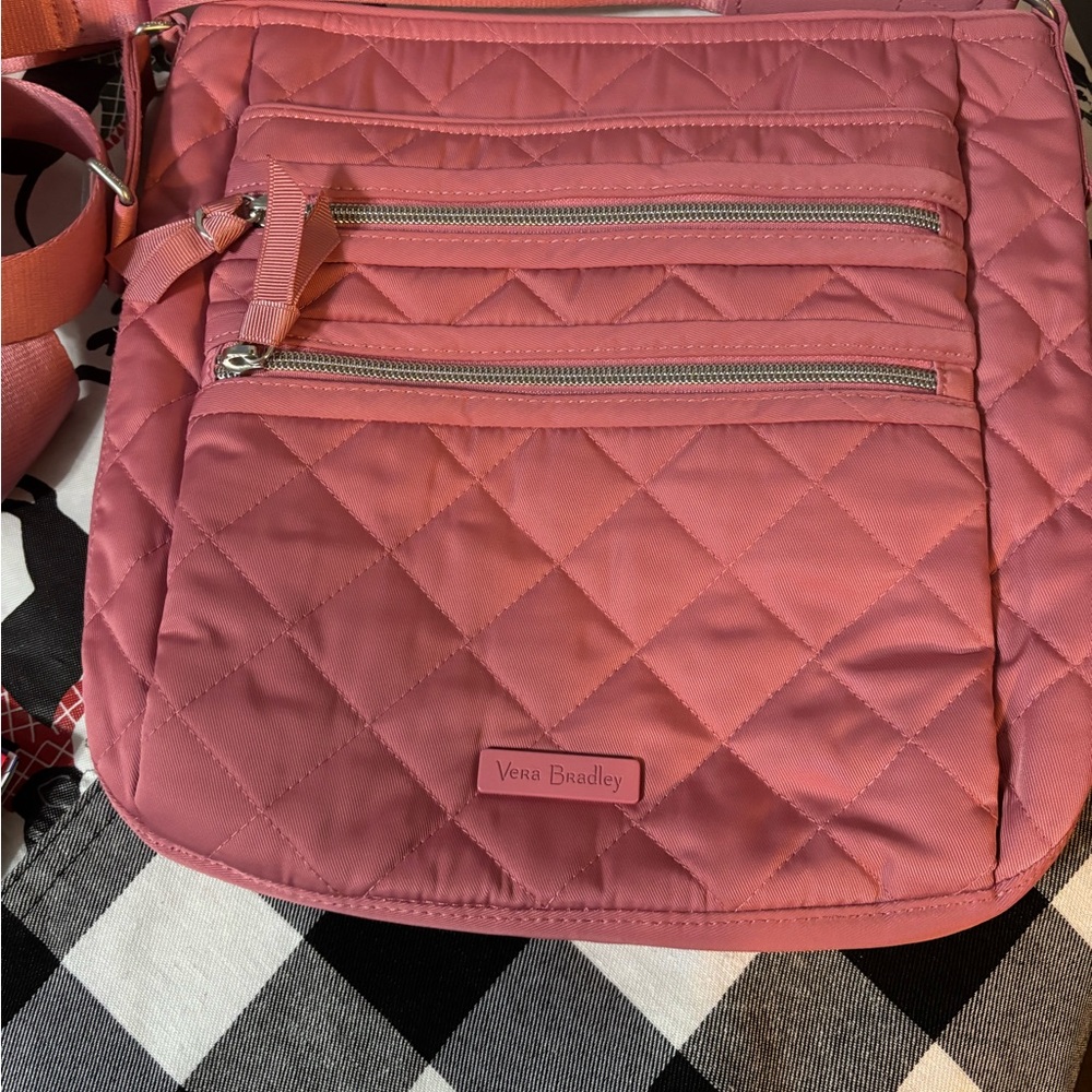Vera Bradley pink crossbody excellent condition